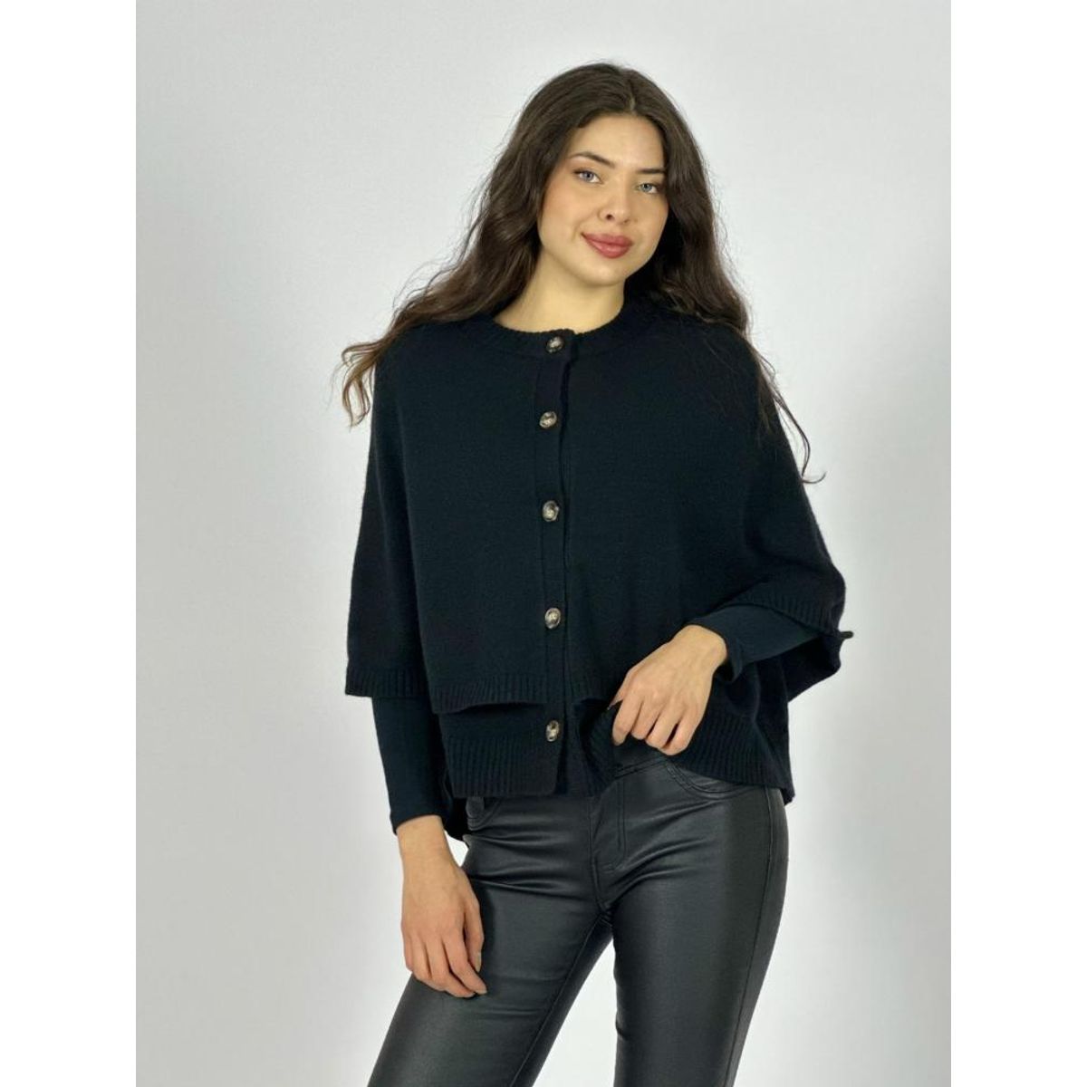 ENIGMATICA BOUTIQUE - Sweater Lana Abotonado tipo Poncho
