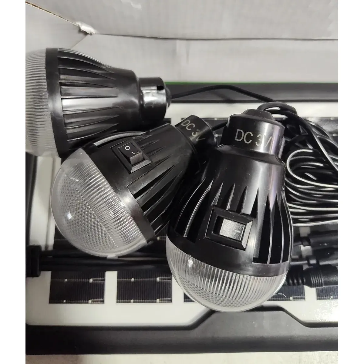 GENERICO - Kit de Emergencia con Radio, Luz y Panel Solar
