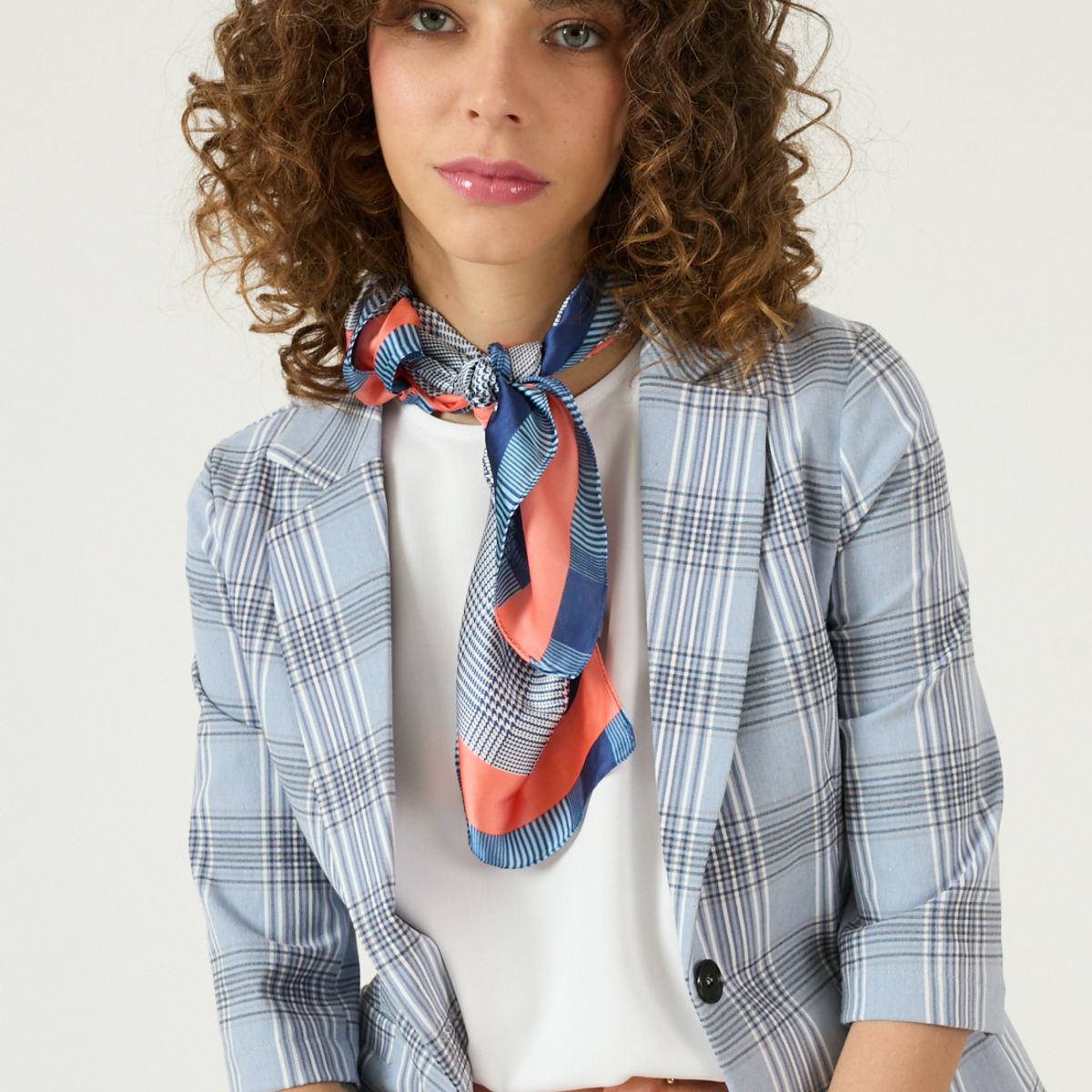 PRIVILEGE - Blazer Cuadros Celeste Cod 1514025