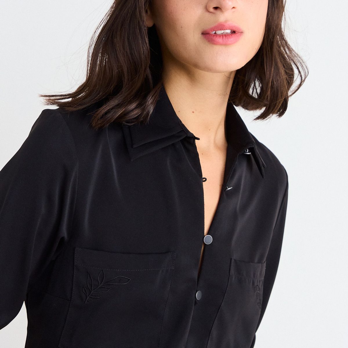 IO - Blusa Lisa Mujer Negro Io