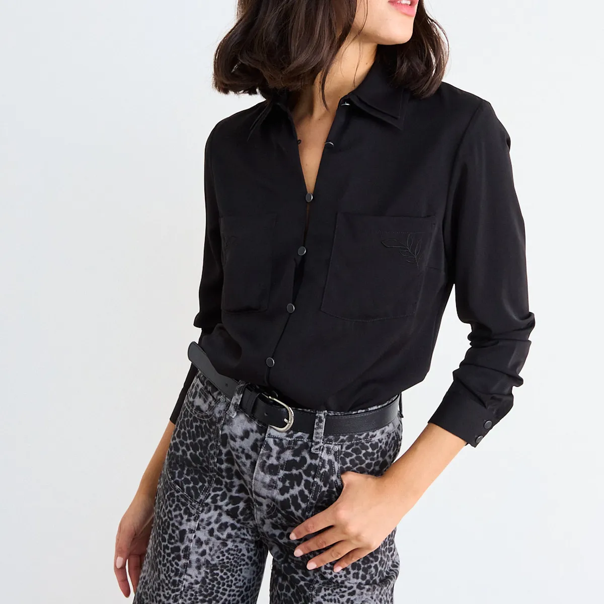 IO - Blusa Lisa Mujer Negro Io