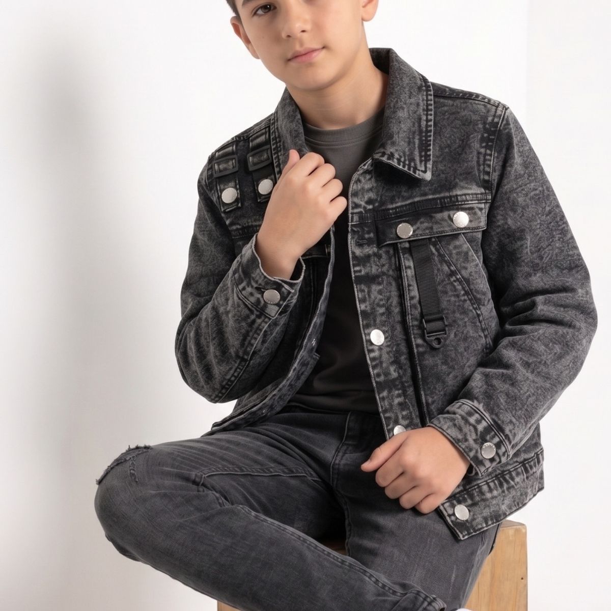 KIBOU - Chaqueta Mezclilla Negra Niño Denim Prelavado Cargo