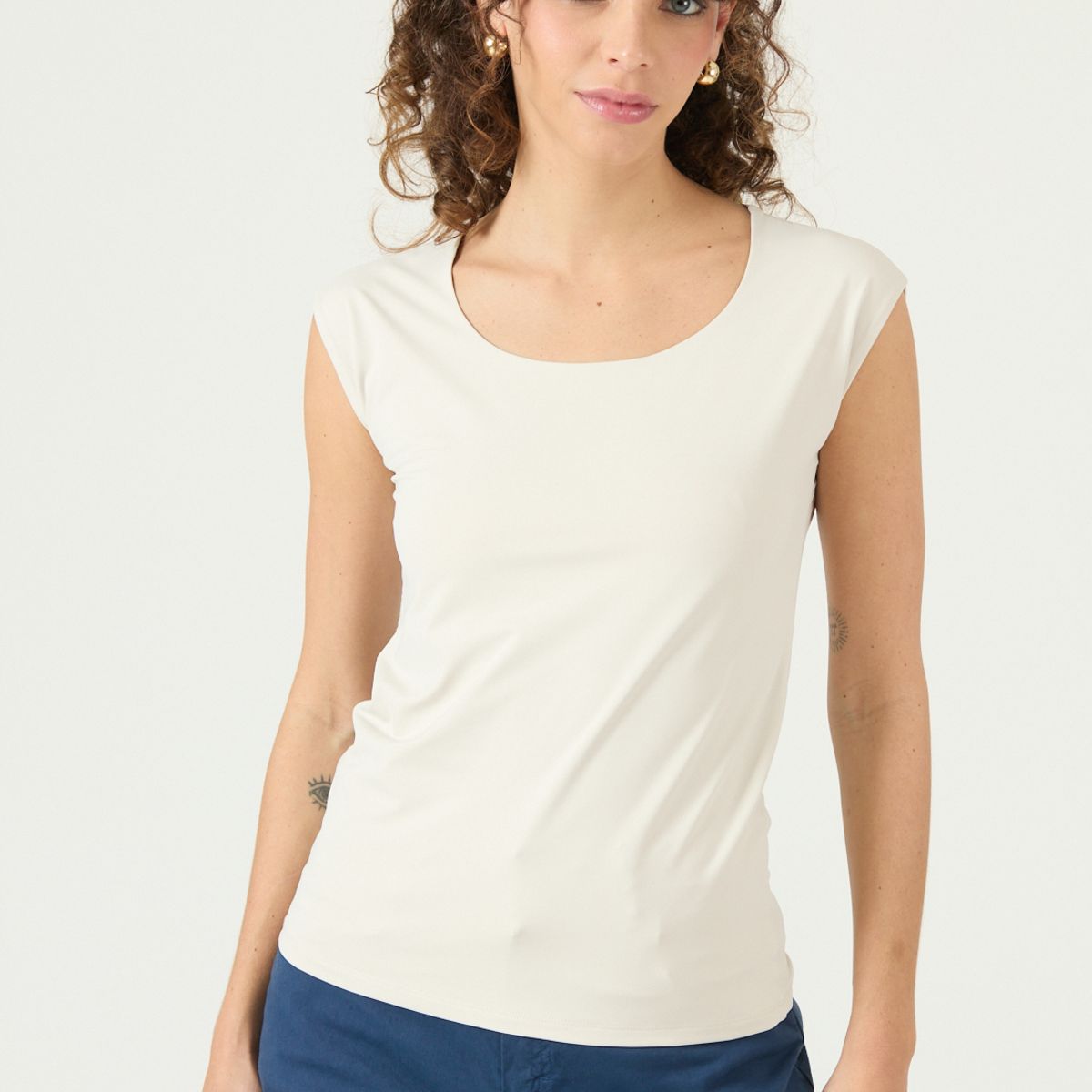 PRIVILEGE - Polera Beige Cod 2800725