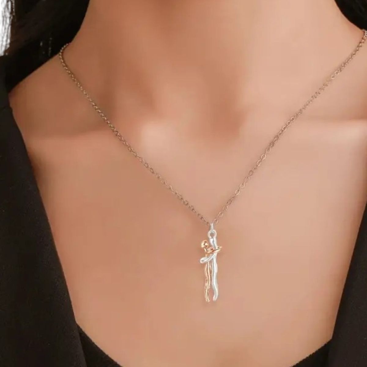 GENERICO - Collar con diseño de Pareja San Valentin Novios Abrazados regalo perfecto