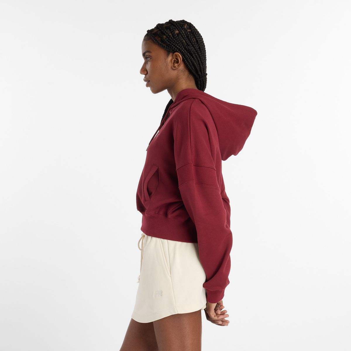 NEW BALANCE - Poleron Lifestyle Mujer New Balance French Terry Full Burdeo