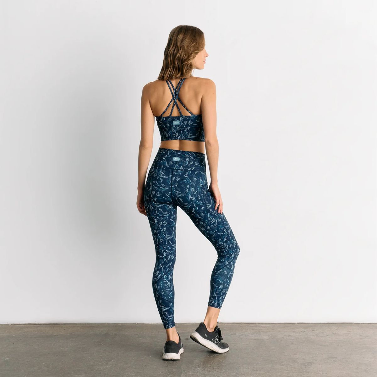 LOUNGE - Calza Deportiva Estampado Hojas Active