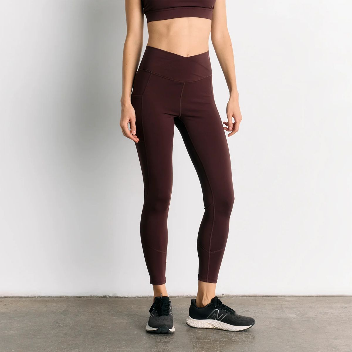 LOUNGE - Calza Deportiva Unicolor Active