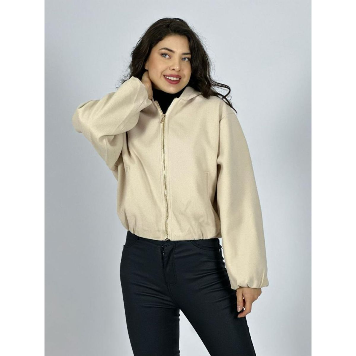 ENIGMATICA BOUTIQUE - Chaqueta Bomber Corta con Gorro