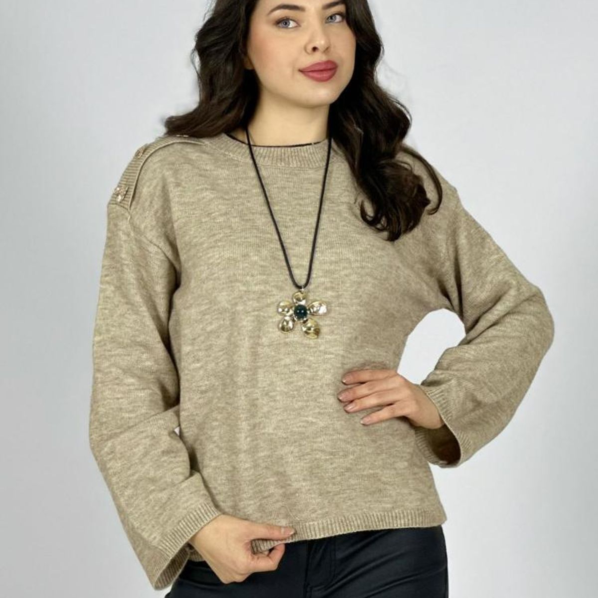 ENIGMATICA BOUTIQUE - Sweater Lana Corazones Brillantes en Hombros