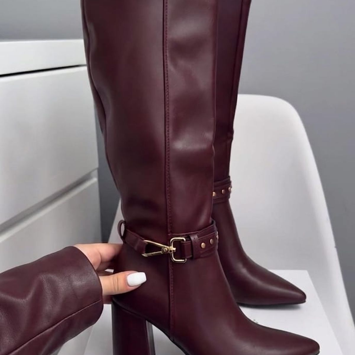 SNOOPY - Bota  Mujer Taco Alto  M661. Color Burdeos. Horma Pequeña