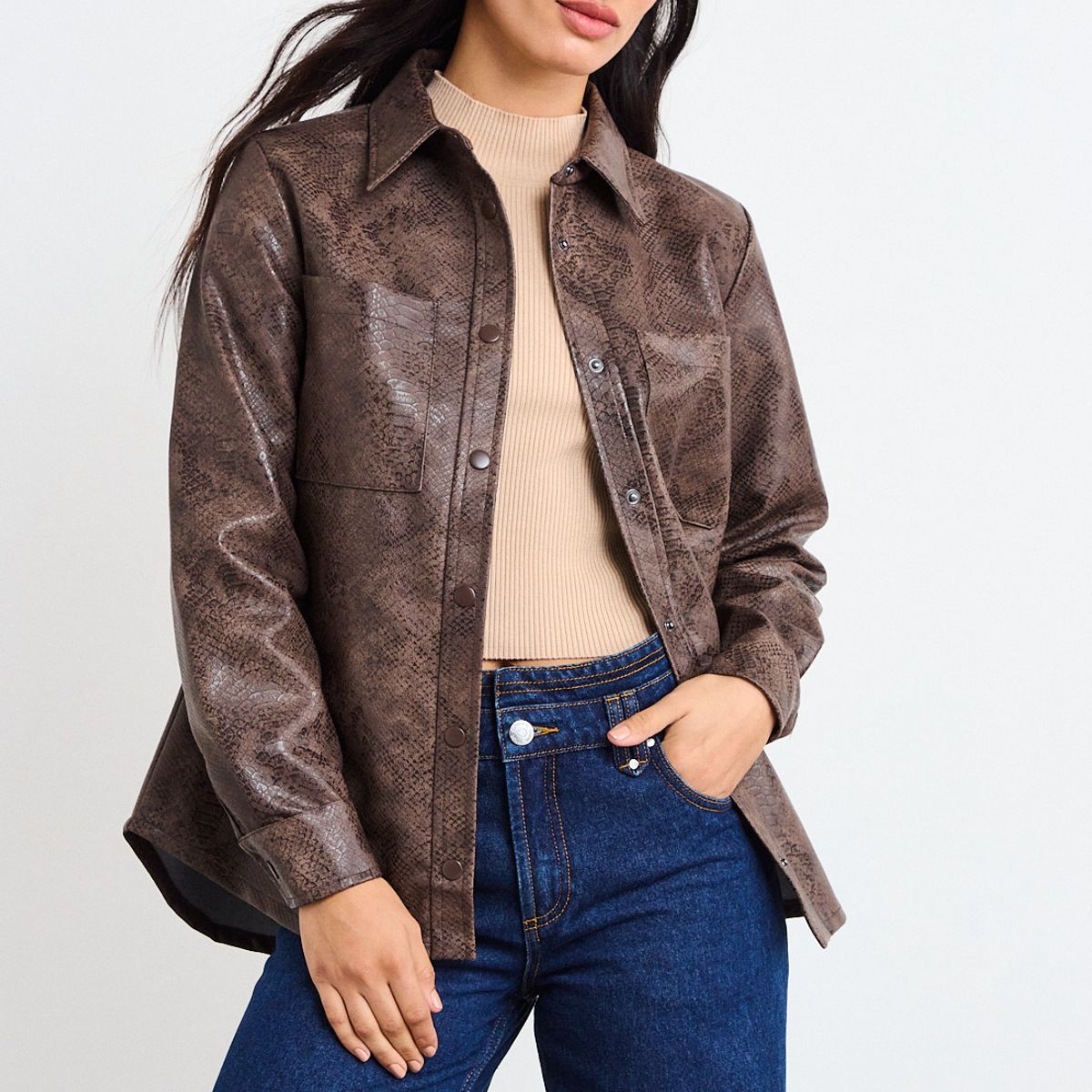 IO - Blusa Lisa Mujer Café Io