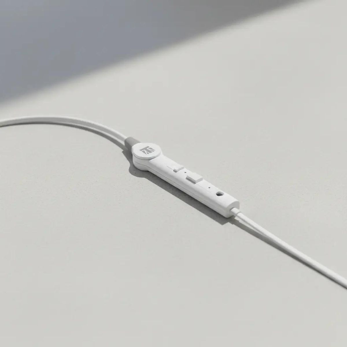 GENERICO - Auriculares In-ear con Micrófono y Cable de 1.2m Blanco