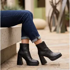 SNOOPY - Botin Mujer Taco Alto con Plataforma M667. Horma Pequeña
