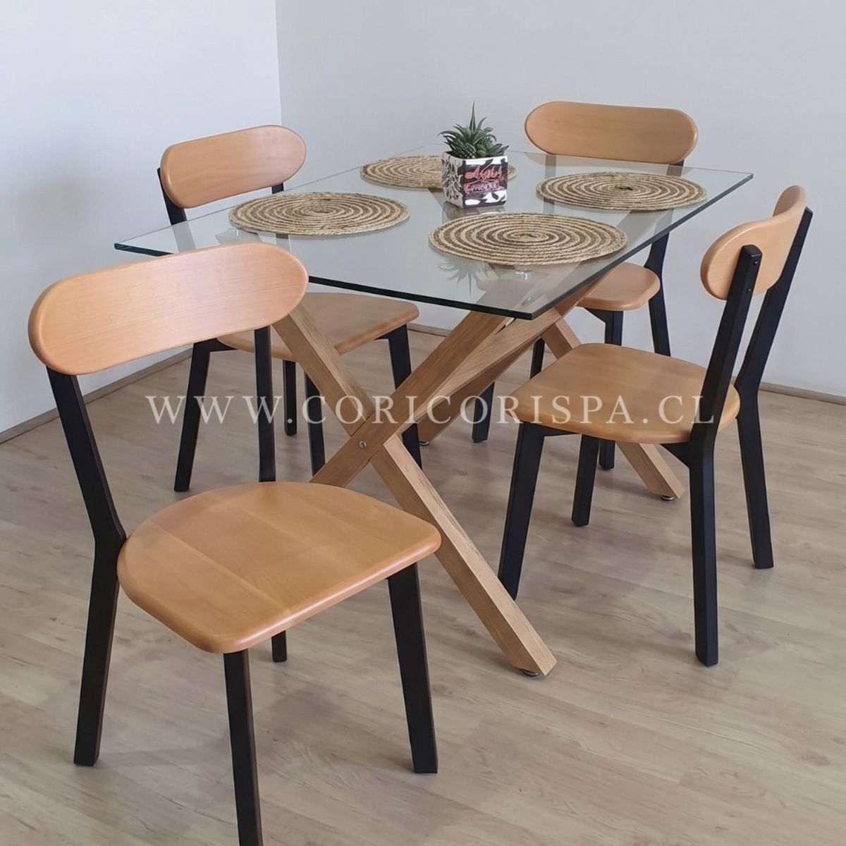 CORI CORI - Comedor Medlock Vidrio 140x90 cm + 4 Sillas Fresno de Madera