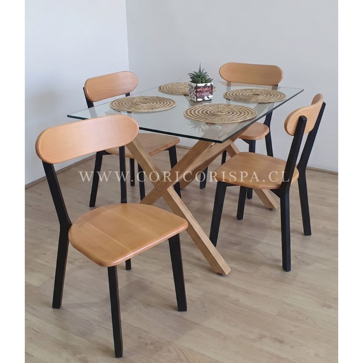 CORI CORI - Comedor Medlock Vidrio 140x90 cm + 4 Sillas Fresno de Madera