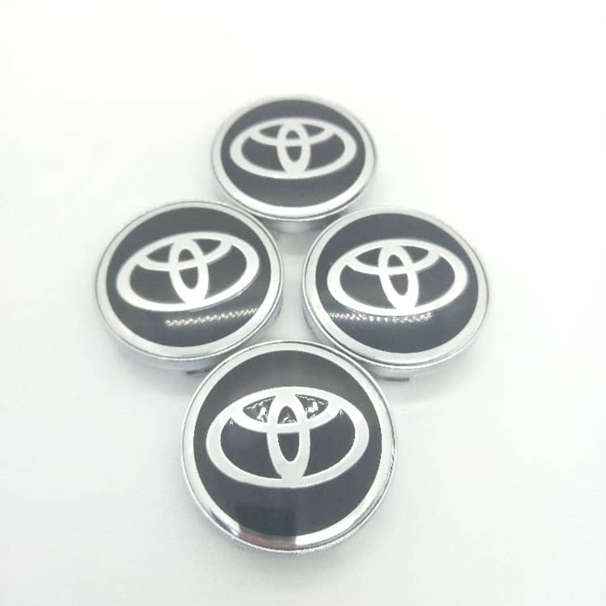 GENERICO - Set X4 Tapas centro de Llantas de autos 56mm universal TOYOTA BORDE PLATA