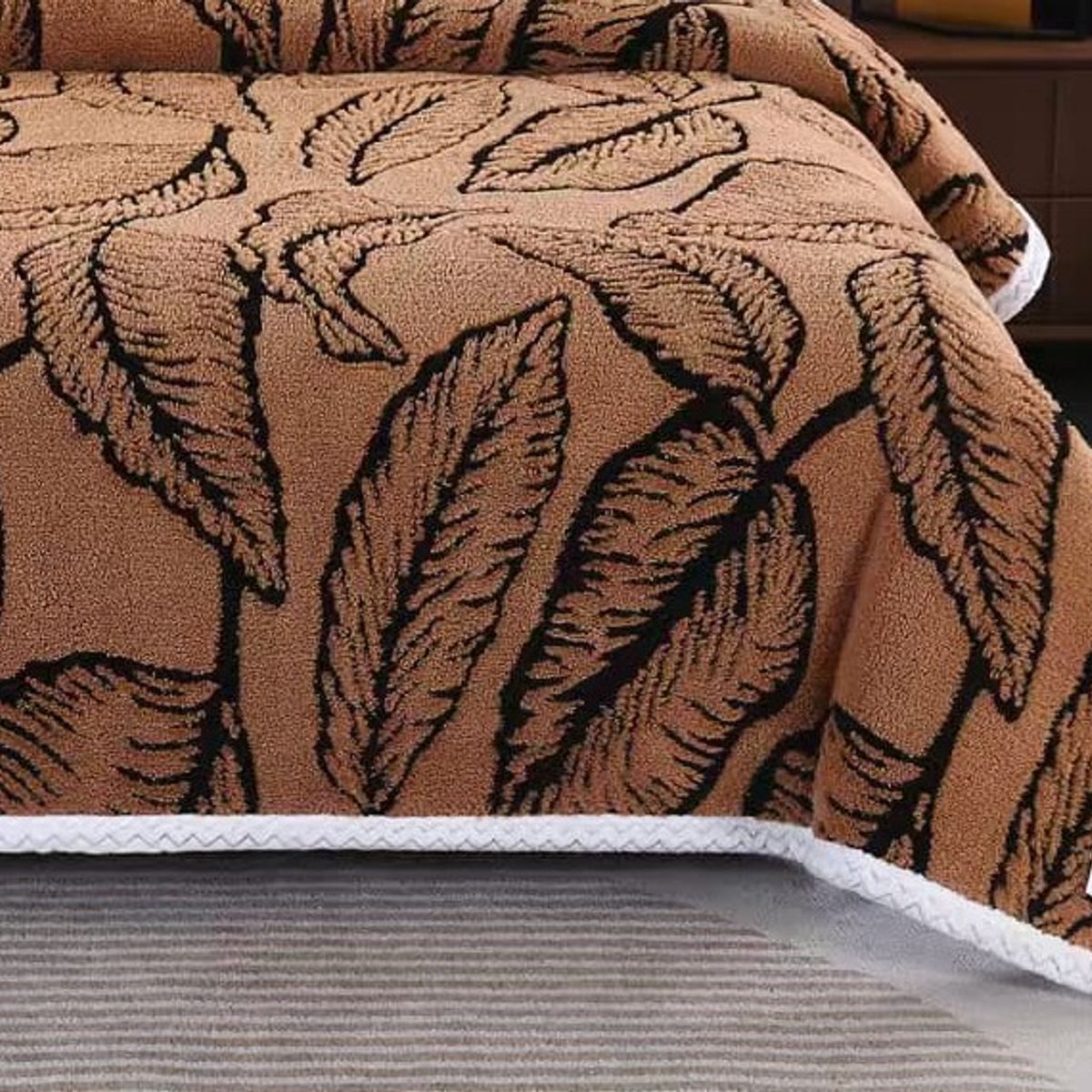 GENERICO - FRAZADA PARA INVIERNO SHERPA POLAR TERMICA CON DISEÑO HOJAS EN RELIEVE
