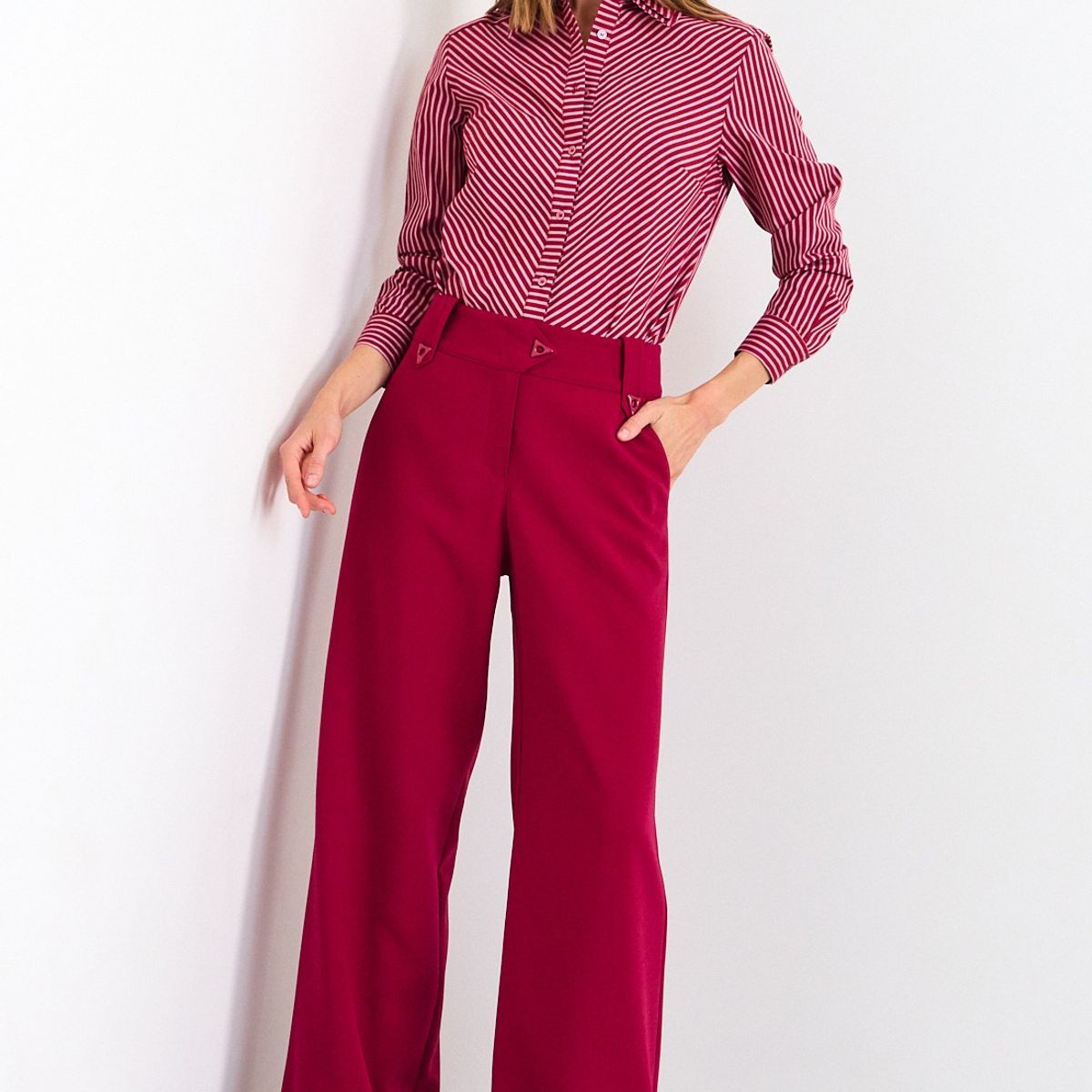 IO - Pantalon Liso Mujer Burdeos Io