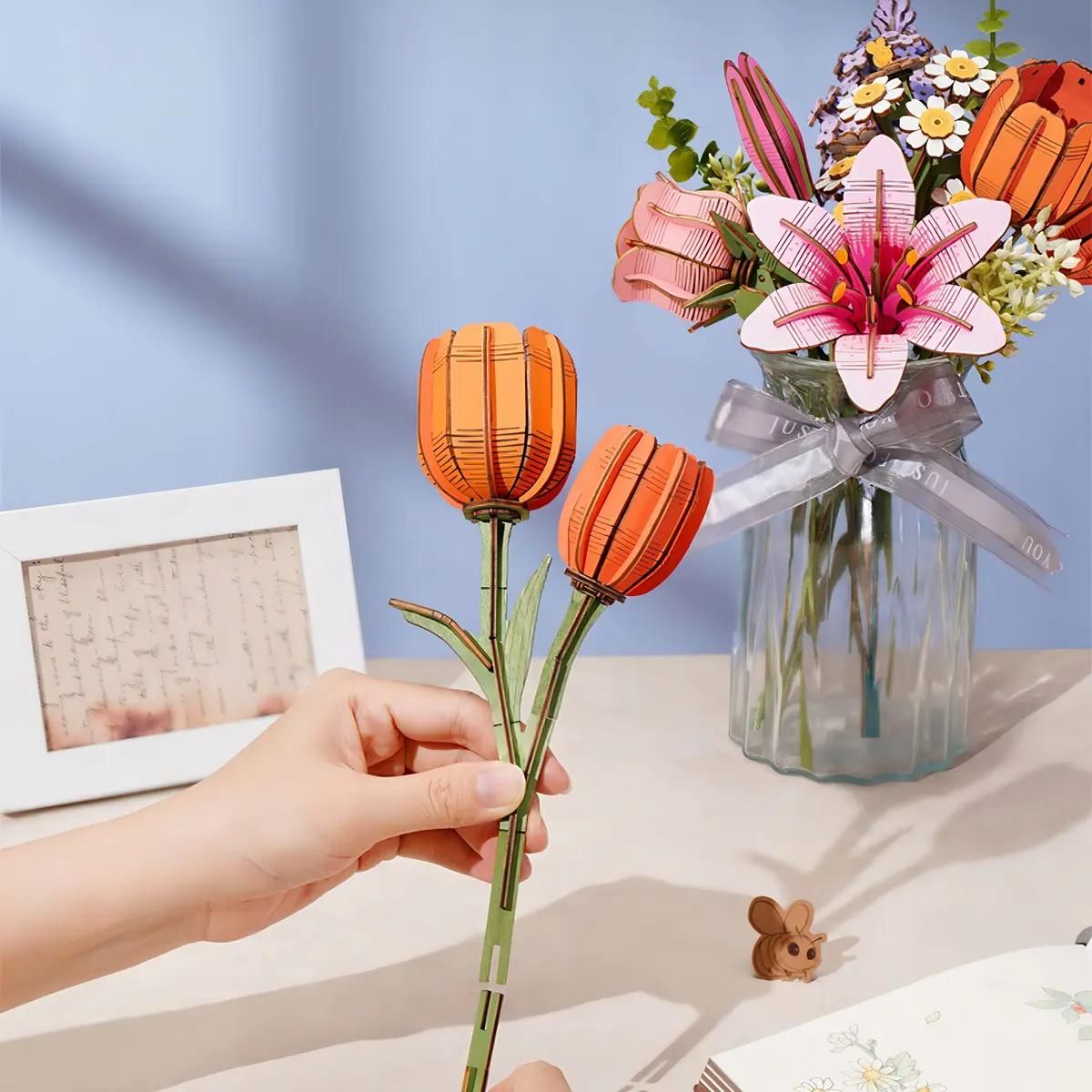 GENERICO - Flor Tulipán Naranja de Madera Armable 76 Piezas