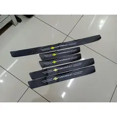 GENERICO - X5 Cubre socalo pisaderas pegatina de fibra de carbono en eco cuero chevrolet