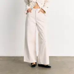 LOUNGE - Pantalón Mujer Tachas Denim