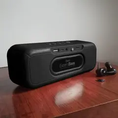 MLAB - Parlante Bluetooth Extrem Bass con Iluminación LED