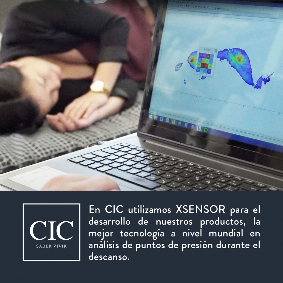 CIC - Cama Baúl Anatomic 1.5 Plazas X 2.12 Mt + 1 Velador Cic