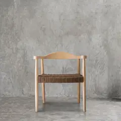 TRIBUS HOME - Sitial Olivia de madera con asiento trenzado - Marrón