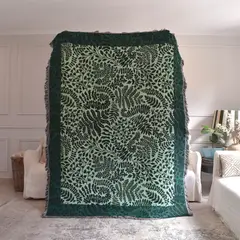 GALDANA - Piecera, Manta, Cubre Cama, Verde y Morado 160x210cm king tejido Jacquard echo en India