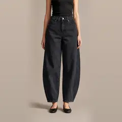 MOMCHIC - Jeans Barrel tiro alto negro