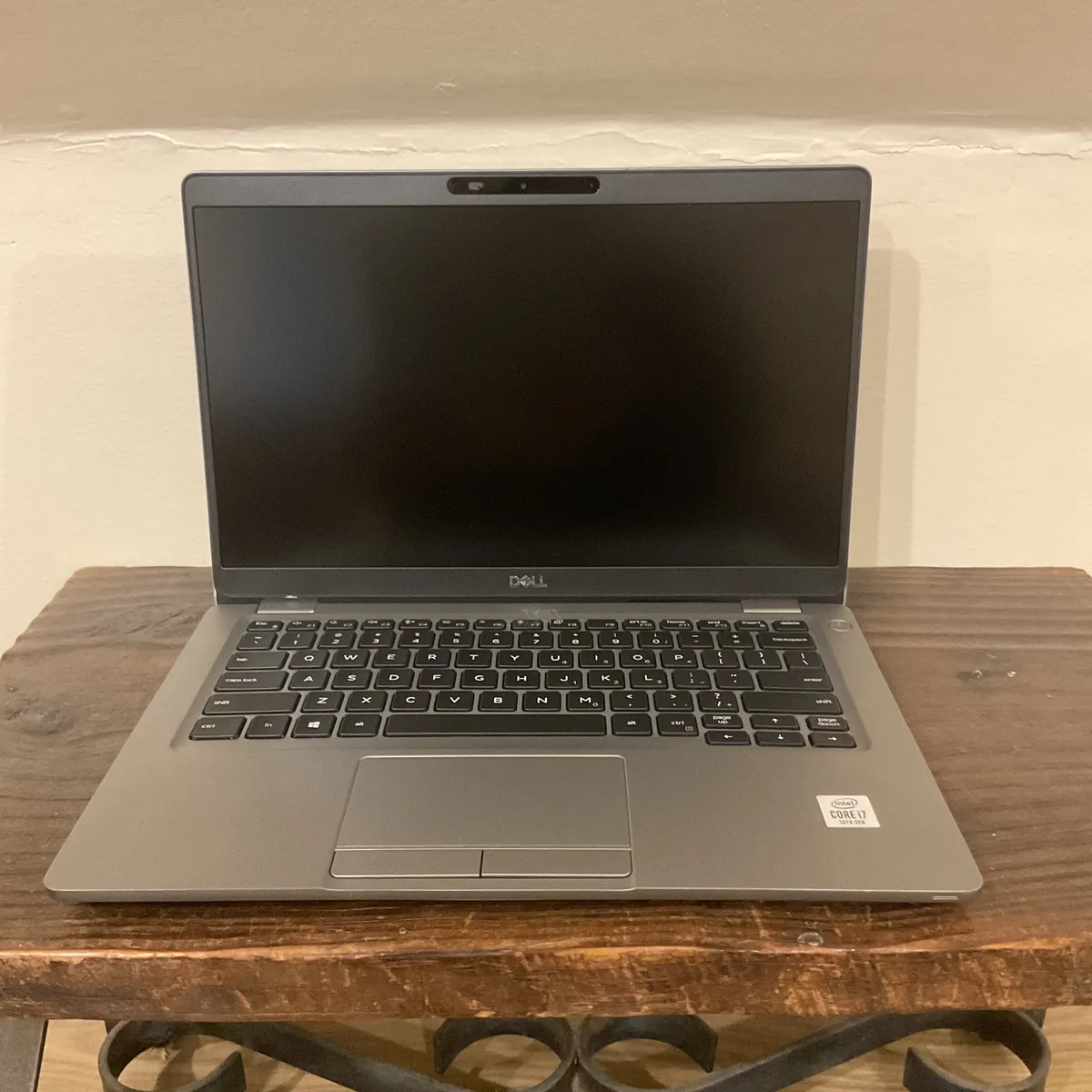 DELL - Dell Latitude 5310 Intel Core™ i7-10610U 256GB SSD 16GB 13 FHD 1920x1080 Dark Gray WIN11 Pro ING