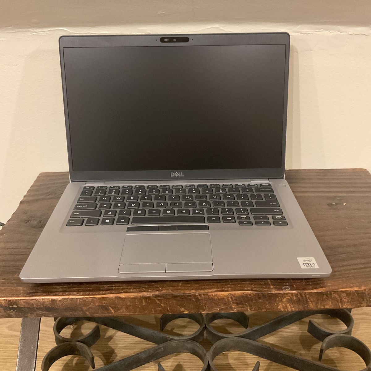 DELL - Dell Latitude 5411 Intel Core™ i5-10300H 256GB SSD 16GB 14 FHD TOUCHSCREEN Dark Gray WIN11 Pro ING