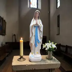 GENERICO - Figura decorativa de Virgen de Lourdes para altar o colección