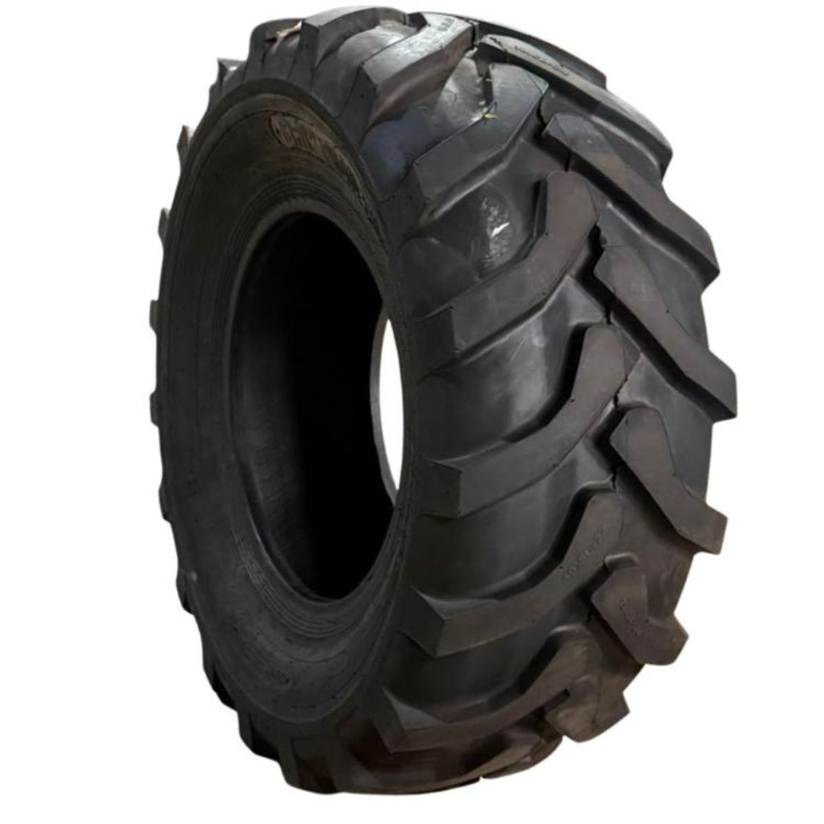 Neumatico 19.5-24 A8 R-4 Grip pionner 12PR TRACCION BLK CHN, marca GENERICO - Foto Principal