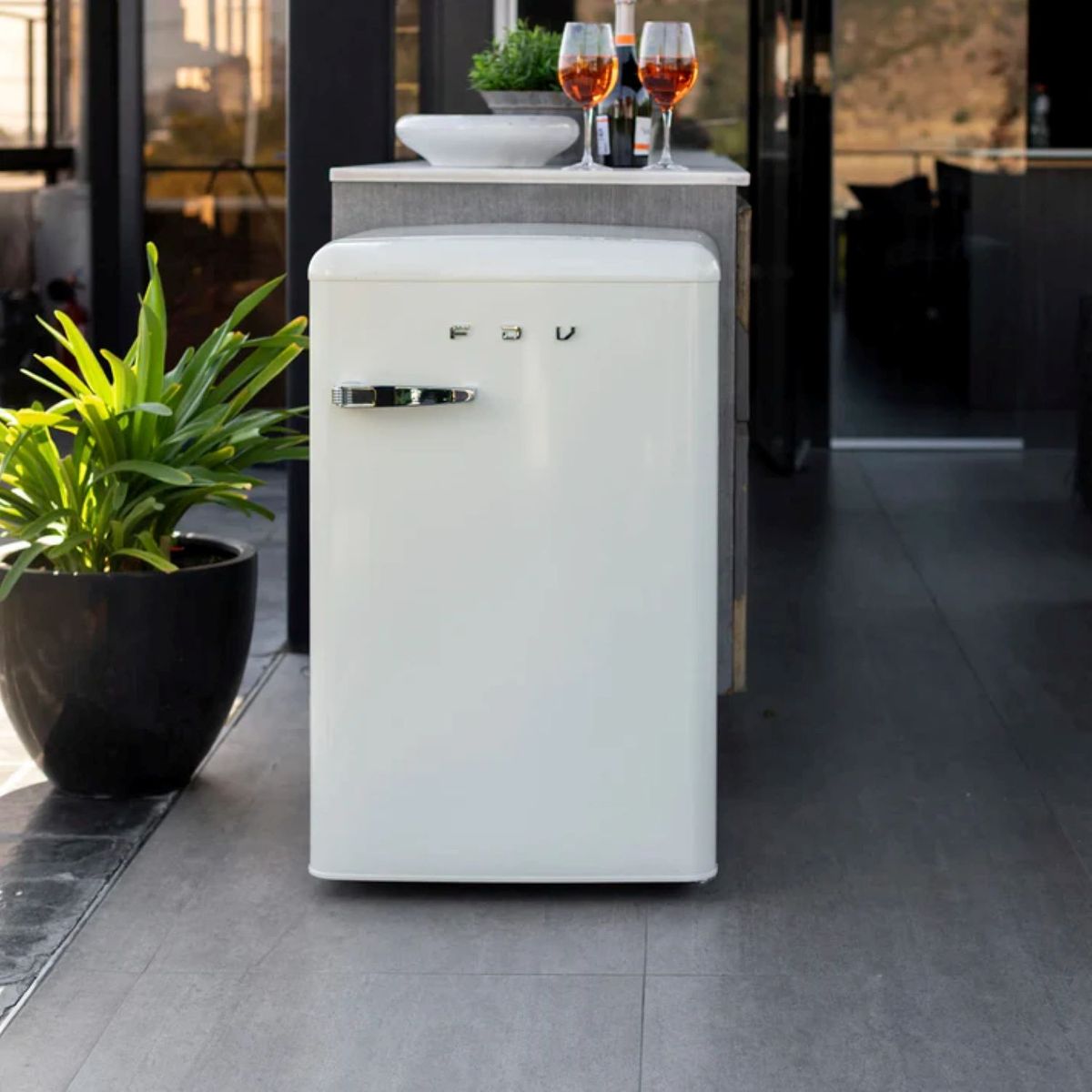 FDV - Frigobar Tundra Crema 112L FDV