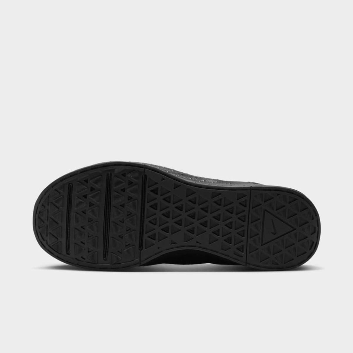 NIKE - Zapatillas Nike MC Trainer 4 Negro Hombre