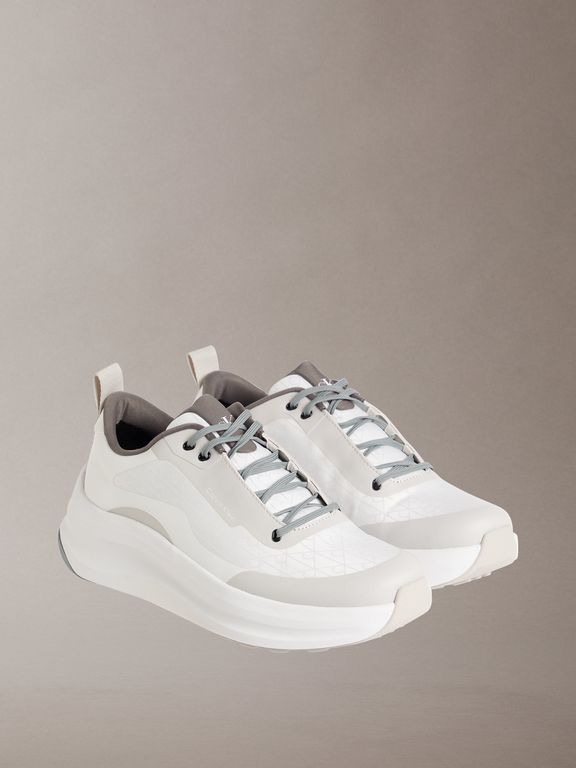 Zapatillas Chunky Runner con Logo Blanco
