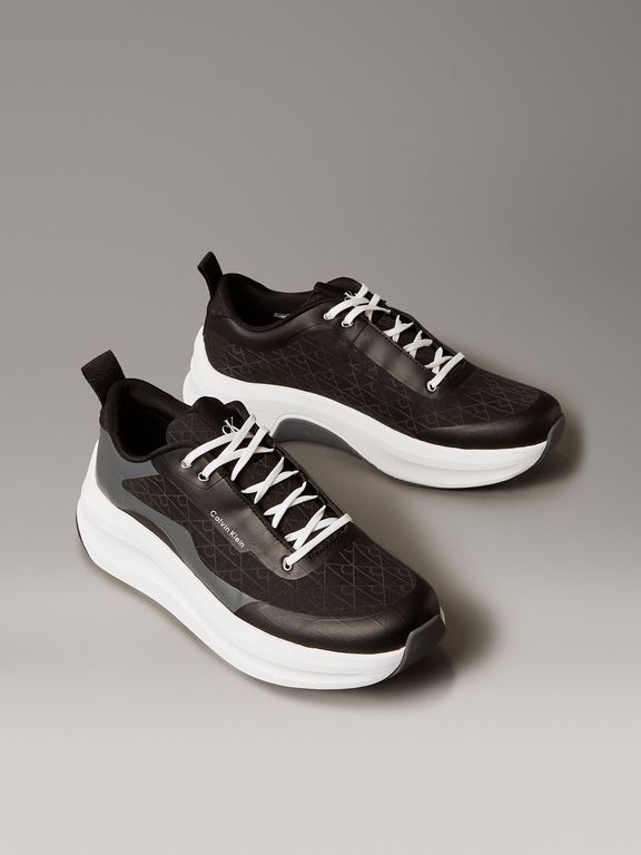 Zapatillas Chunky Runner Negro