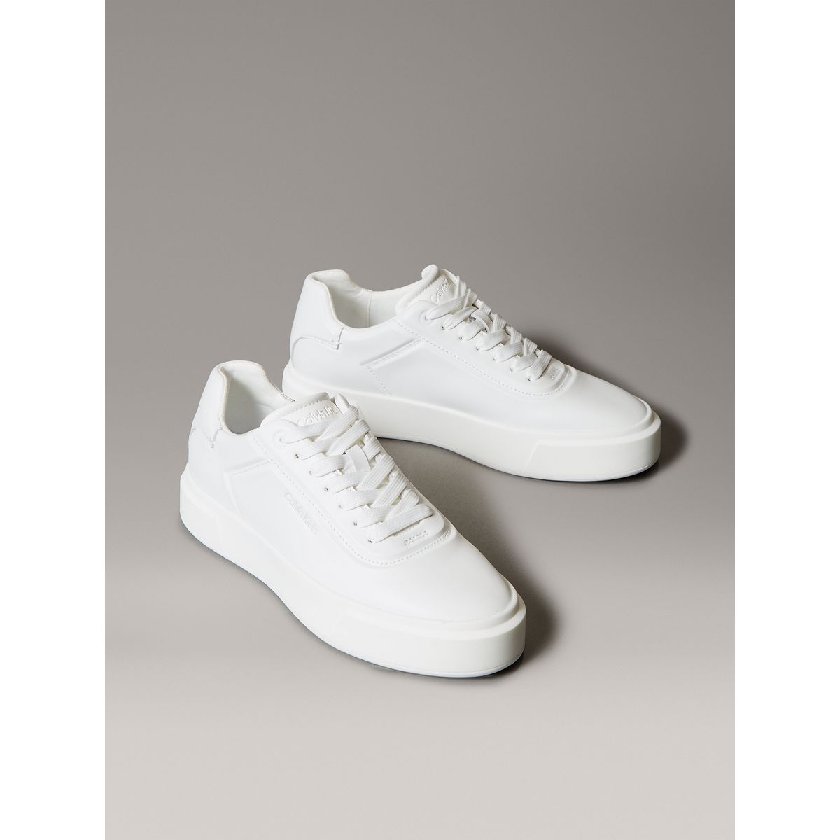 CALVIN KLEIN - Zapatilla Oxford Cuero Suela Gruesa Blanco Calvin Klein