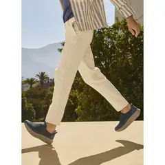 16 HRS - Zapatilla Deportiva Hombre