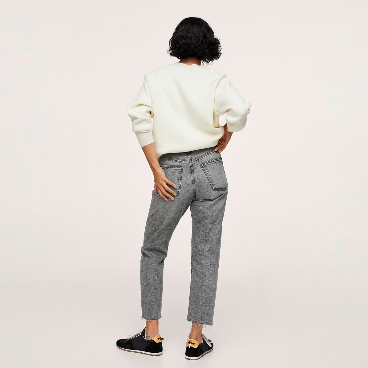 MANGO - Jeans Recto Havana Tiro Alto Mango