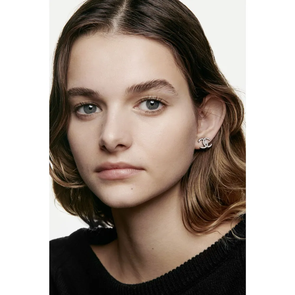 Chanel Sublimage L'Essence de Teint, foto 4