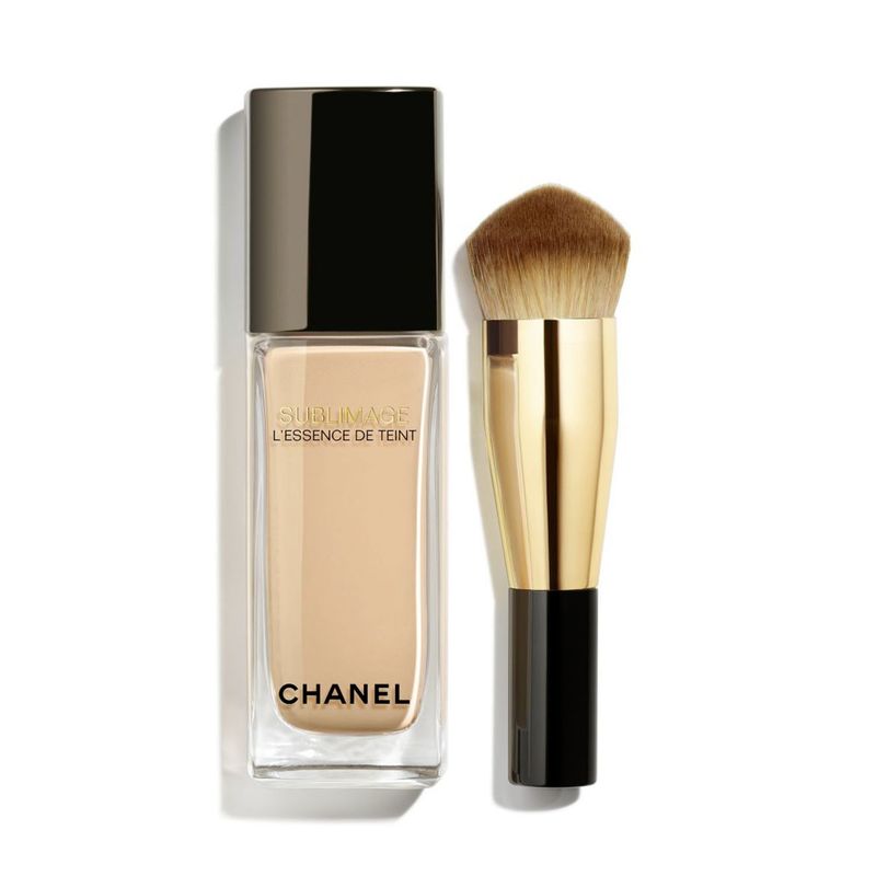 CHANEL - SUBLIMAGE L¿ESSENCE DE TEINT Fondo de Maquillaje en Suero Generador de Luminosidad
