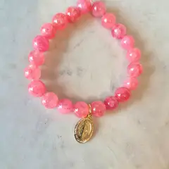 JOYAS VALDES GARCIA - Pulsera ágatas color coral - Virgen de los Rayos bronce enchapado en oro