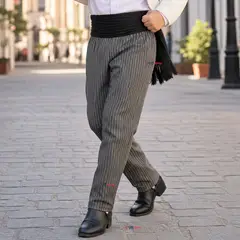 UTILISIMO - Pantalón Huaso Gris Con Rayas Niño Traje Típico Fiestas patrias