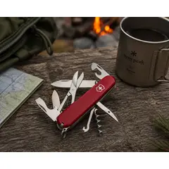VICTORINOX - Navaja Suiza Climber Roja 1.3703
