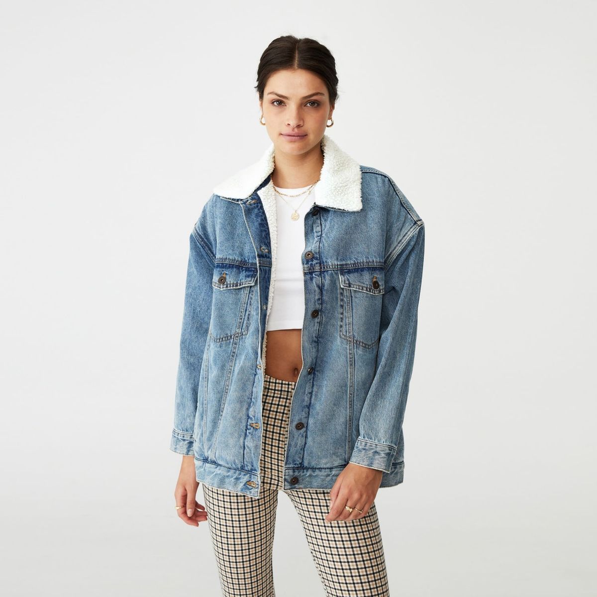 COTTON ON - Chaqueta Sherpa Oversive Curve Mujer