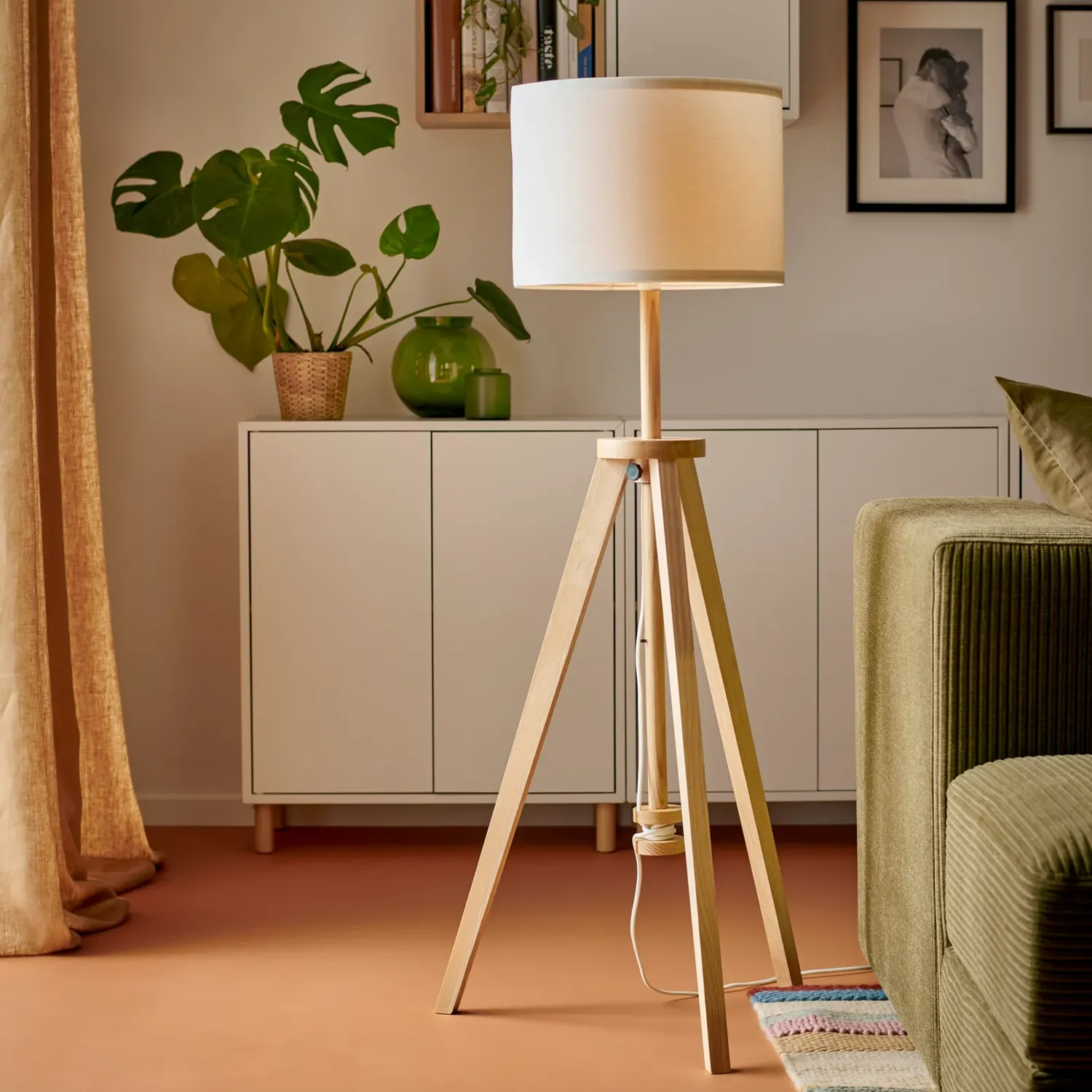 IKEA Lámpara de pie LAUTERS, fresno/blanco | Falabella Chile