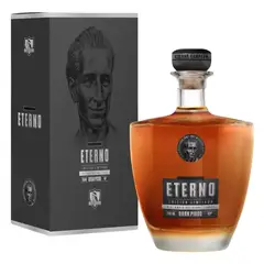 COLO COLO - Pisco Eterno Edición Limitada Gran Pisco 750cc