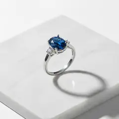 MERY SATT - Anillo Zafiro natural Ovalado Dos Circones 17